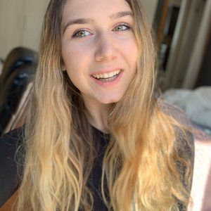 Meet your Posher, Kaitlin